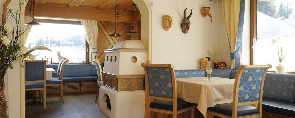 Hotel Arnika بوتسا دي فاسّا المظهر الخارجي الصورة