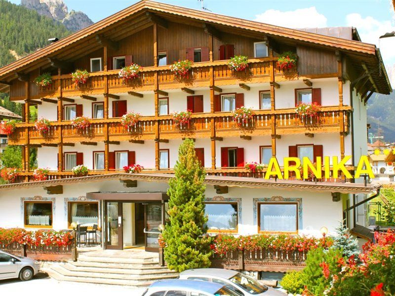 Hotel Arnika بوتسا دي فاسّا المظهر الخارجي الصورة